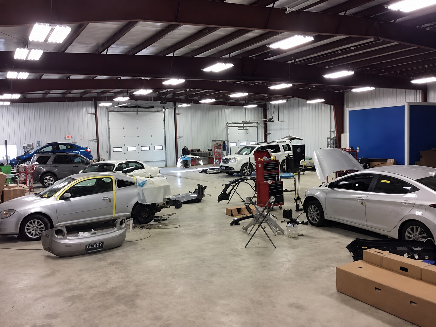 Fenton's Custom & Collision shop photo 4